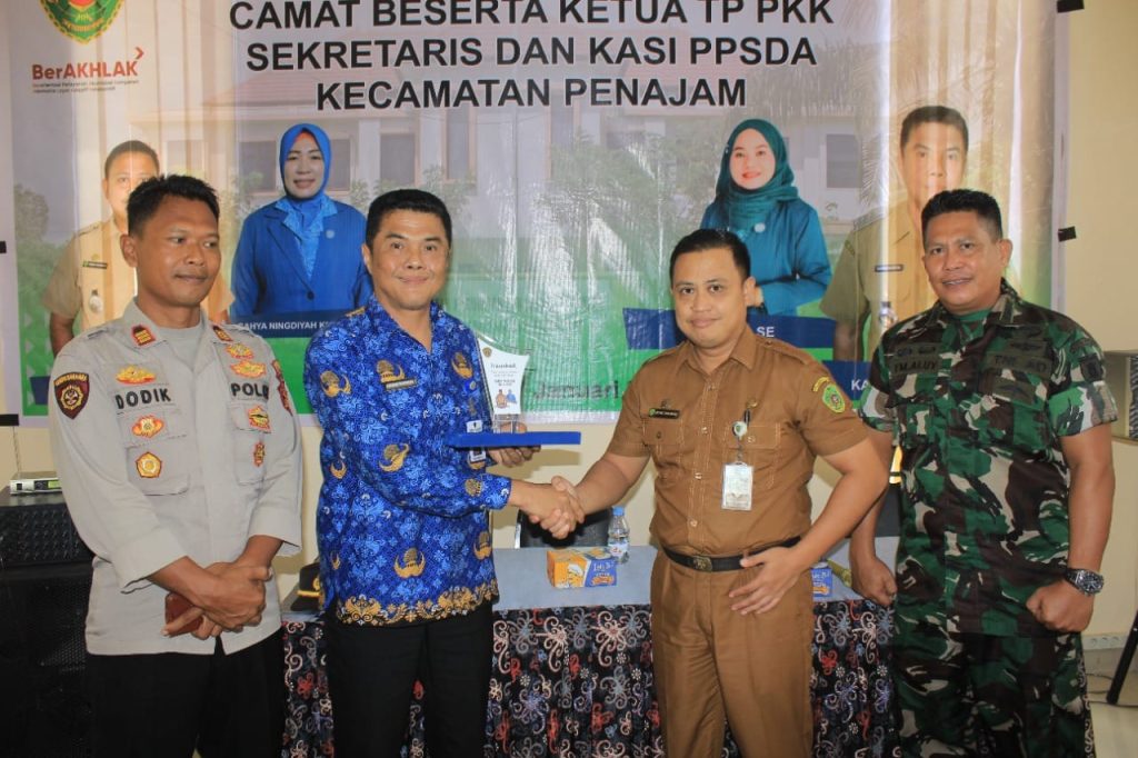 pisah sambut camat penajam